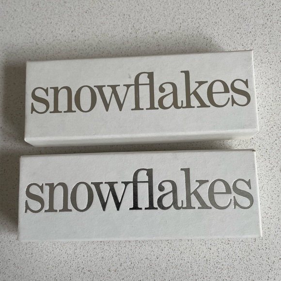 Vilmain Christmas Ornaments - Picture 8 of 11